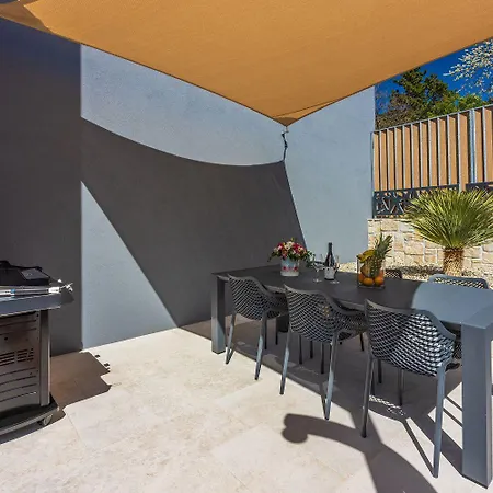 Atemberaubende Am Liebespfad Mit Privatpool, Meerblick, Moskitonetzen, Bbq-bereich *
