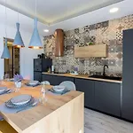 Feriehus Atemberaubende Am Liebespfad Mit Privatpool, Meerblick, Moskitonetzen, Bbq-bereich *