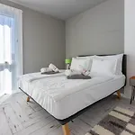 Feriehus Atemberaubende Am Liebespfad Mit Privatpool, Meerblick, Moskitonetzen, Bbq-bereich Crikvenica