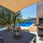 Atemberaubende Am Liebespfad Mit Privatpool, Meerblick, Moskitonetzen, Bbq-bereich *