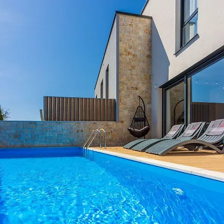 Atemberaubende Am Liebespfad Mit Privatpool, Meerblick, Moskitonetzen, Bbq-bereich *