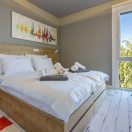 Atemberaubende Am Liebespfad Mit Privatpool, Meerblick, Moskitonetzen, Bbq-bereich * Crikvenica