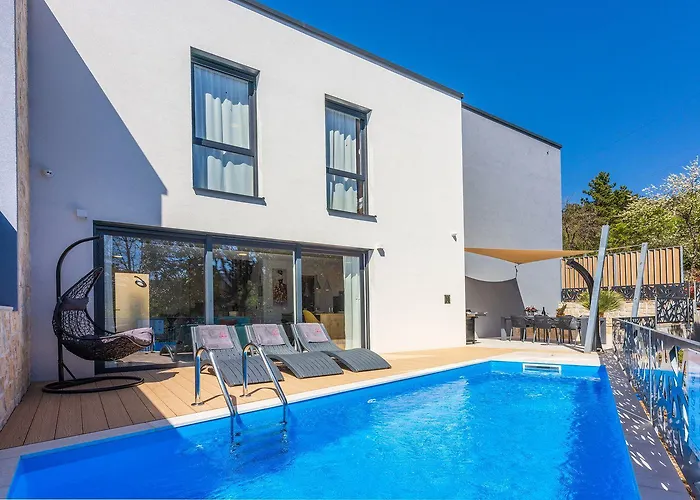 Atemberaubende Am Liebespfad Mit Privatpool, Meerblick, Moskitonetzen, Bbq-bereich Vikendica