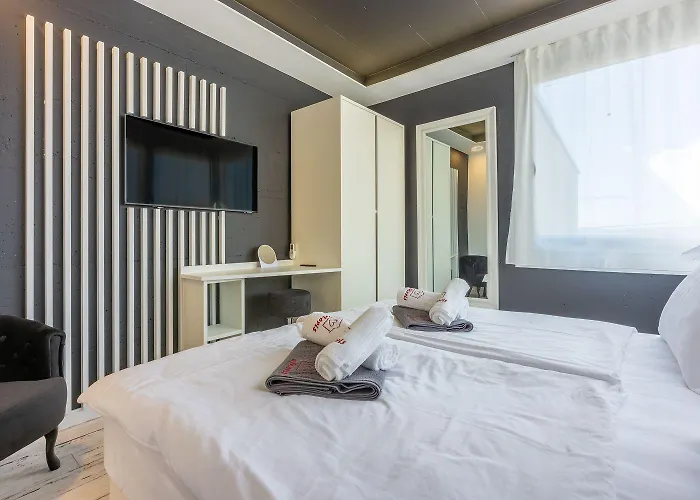 Atemberaubende Am Liebespfad Mit Privatpool, Meerblick, Moskitonetzen, Bbq-bereich * Crikvenica