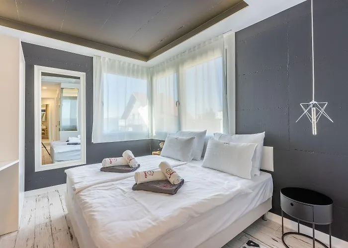 Atemberaubende Am Liebespfad Mit Privatpool, Meerblick, Moskitonetzen, Bbq-bereich Semesterbostad Crikvenica