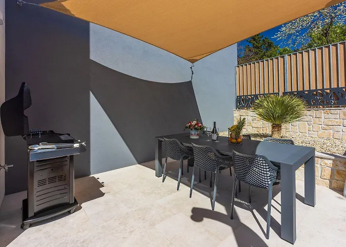 Atemberaubende Am Liebespfad Mit Privatpool, Meerblick, Moskitonetzen, Bbq-bereich *